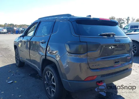 2020 Jeep Compass Trailhawk 4X4 from USA, damaged, VIN 3C4NJDDB2LT232757